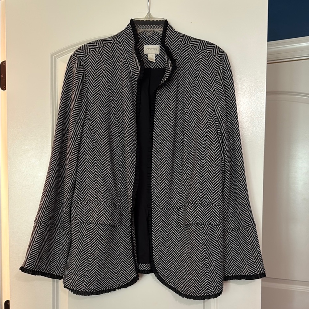 Chico's Black and White Blazer with Textured Open Front Size 3